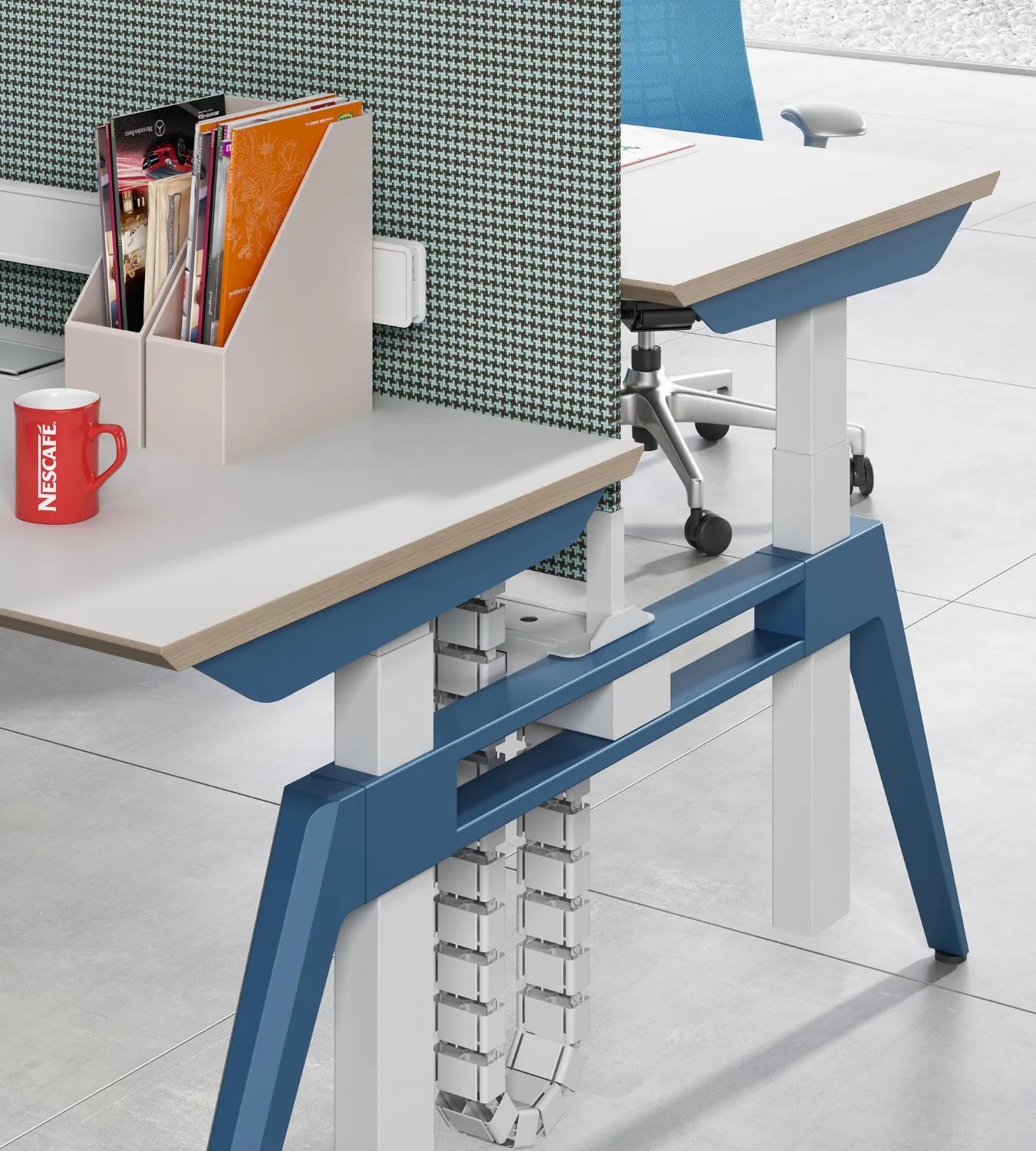 Motorised solutions for sit-stand desks